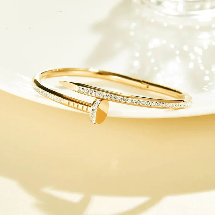 Bracelet Clou Diamanté – Luxe & Audace