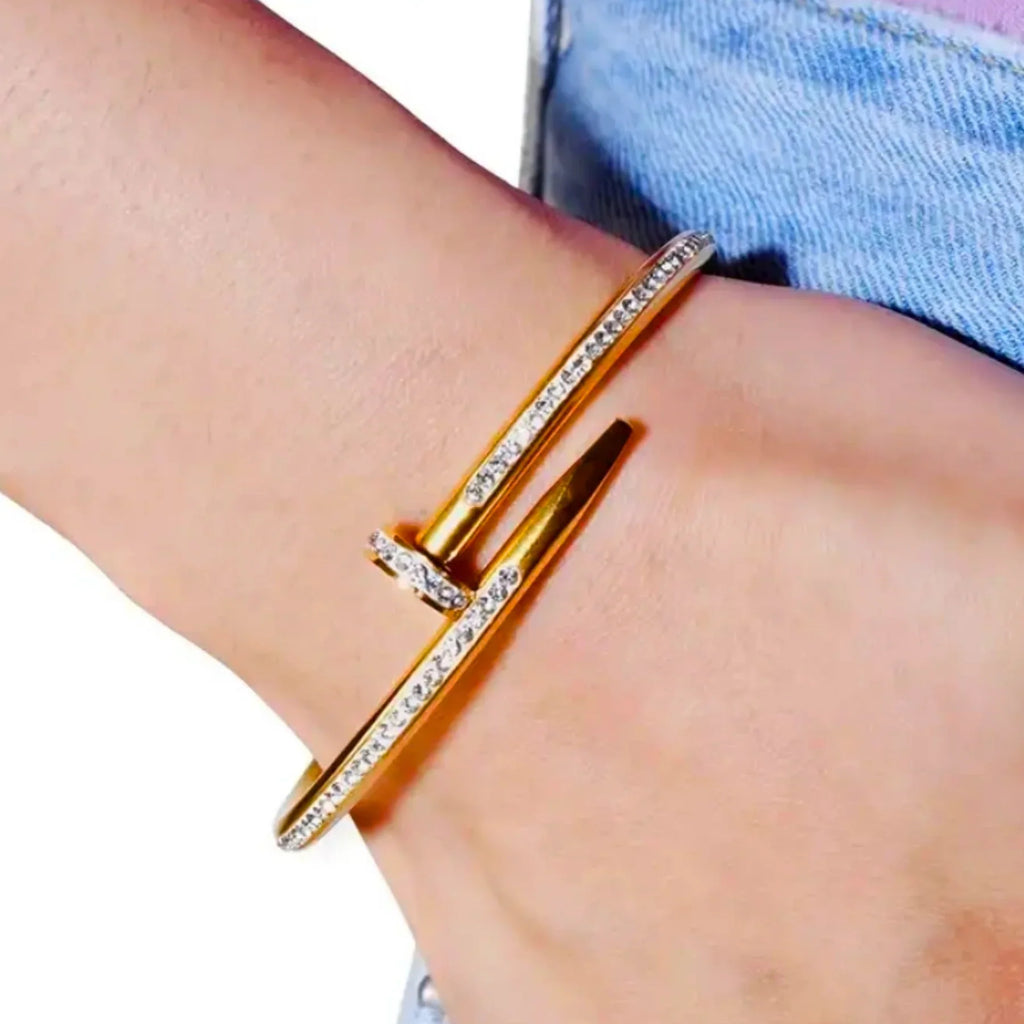 Bracelet Clou Diamanté – Luxe & Audace