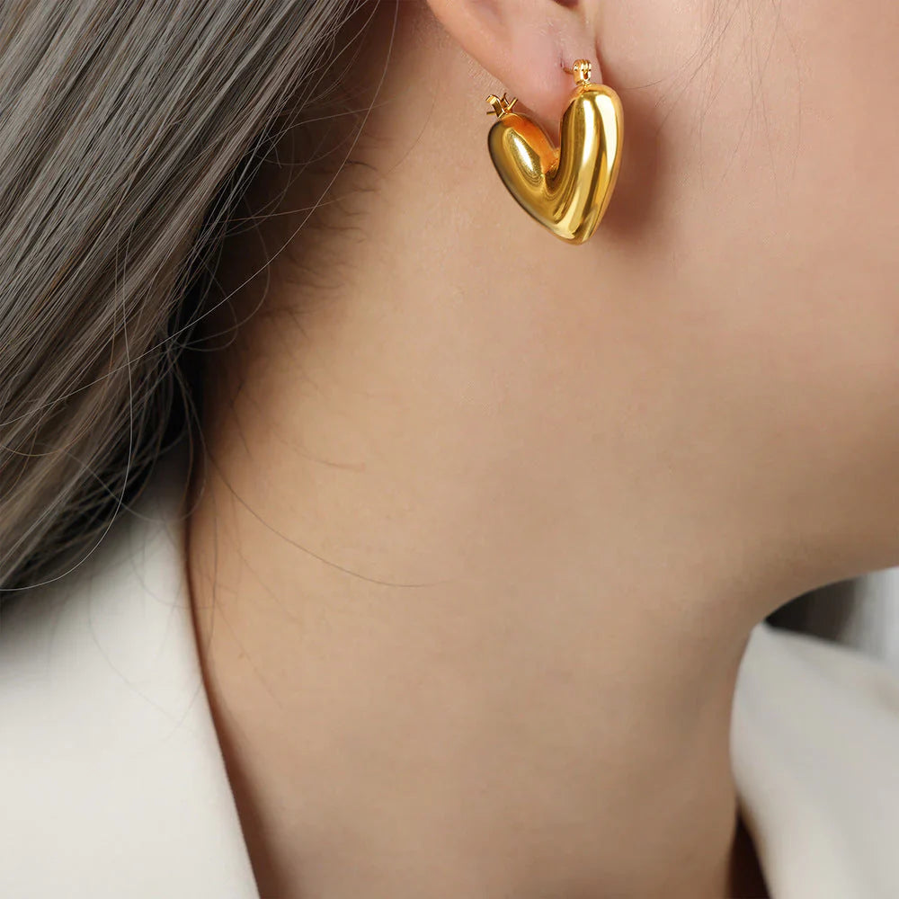 Boucles d’oreilles créoles cœur doré bombé