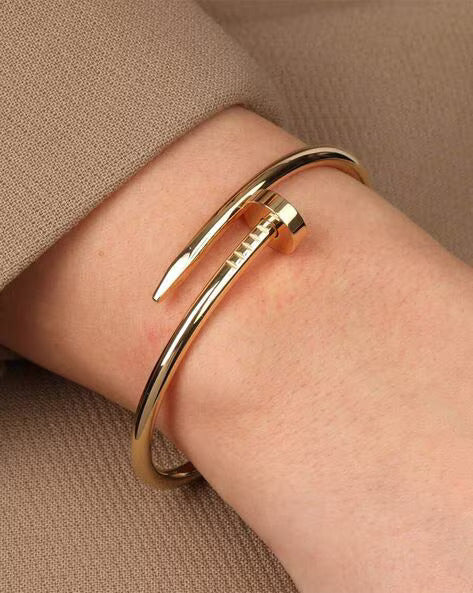 Bracelet Clou – Élégance Moderne
