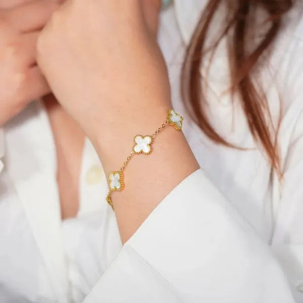 Bracelet Trèfle Blanc – Chance & Élégance