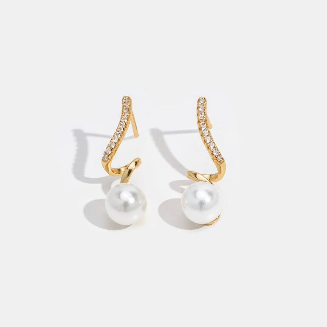 oucle d’Oreille Vague Perle – Élégance & Douceur